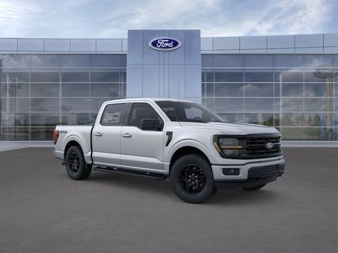 New 2026 Ford F150 XLT w/ XLT Black Appearance Package AWD/4WD image 7
