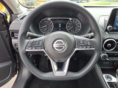 Certified 2023 Nissan Sentra SV FWD image 22
