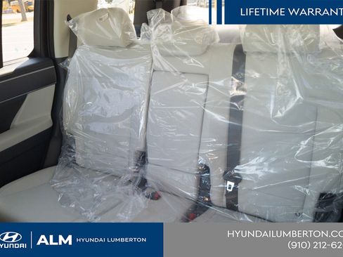 New 2026 Hyundai Santa Fe SE image 15