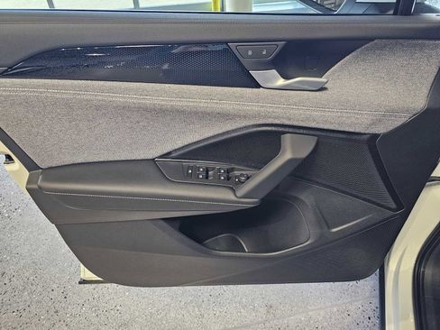 New 2026 Volkswagen Tiguan S image 21