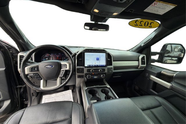 Used 2022 Ford F250 Lariat w/ Black Appearance Package AWD/4WD image 21