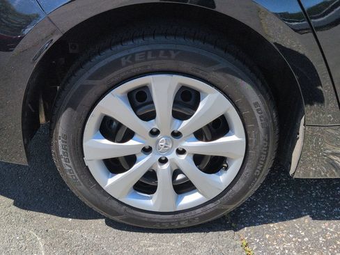 Used 2023 Toyota Corolla LE FWD image 29