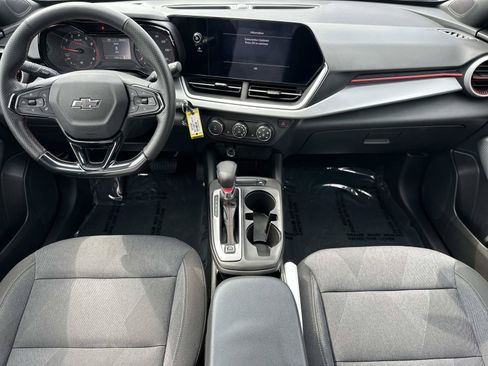 Certified 2024 Chevrolet Trax RS w/ Driver Confidence Package FWD image 12