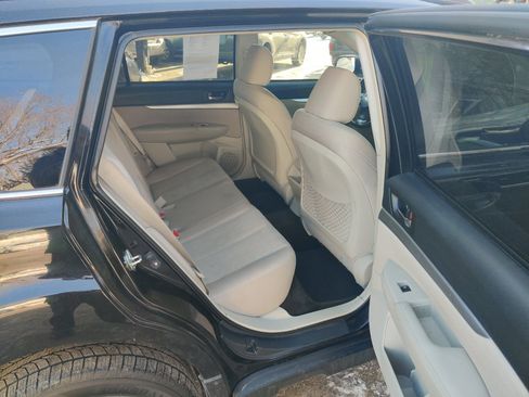 Used 2014 Subaru Outback 2.5i Premium image 14