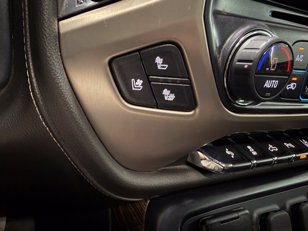Used 2019 GMC Sierra 3500 Denali w/ Duramax Plus Package AWD/4WD image 8