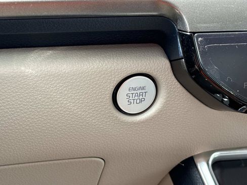 New 2027 Kia Carnival SX w/ Dark Edition Package FWD image 29