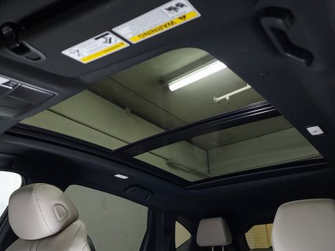 Used 2025 Acura RDX SH-AWD image 37