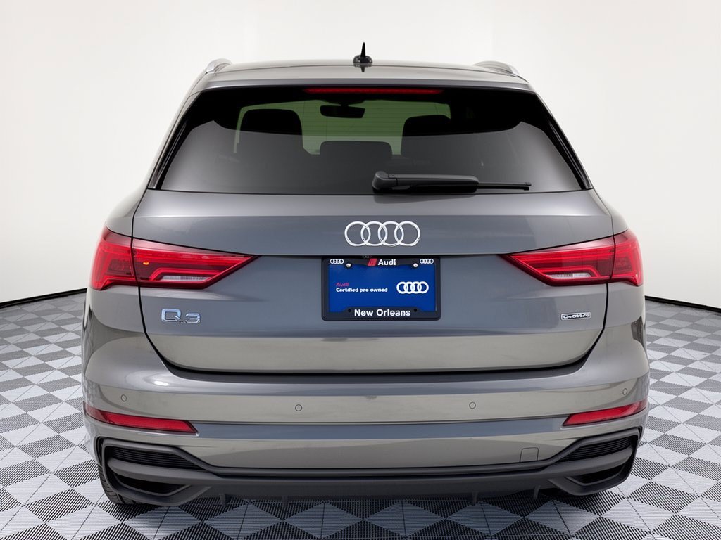 Certified 2025 Audi Q3 2.0T Premium w/ Convenience Package AWD/4WD image 11