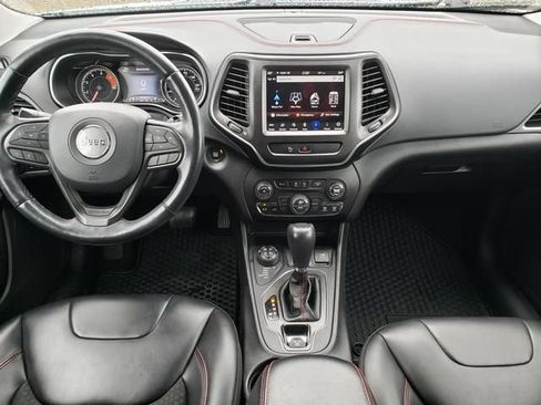 Used 2020 Jeep Cherokee Trailhawk w/ Cold Weather Group AWD/4WD image 15