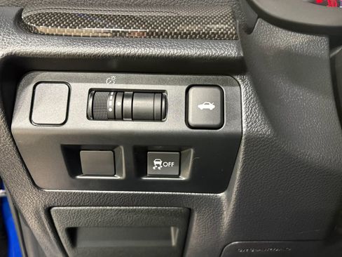 Used 2017 Subaru WRX Premium AWD/4WD image 17