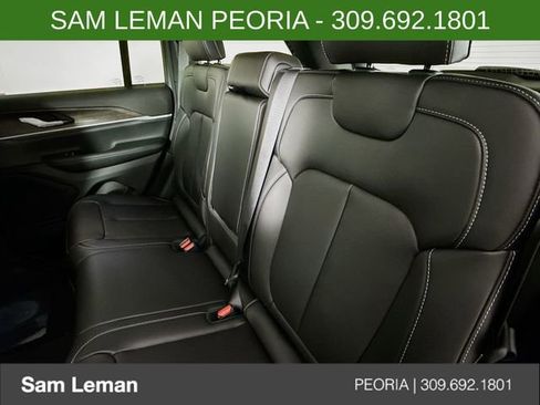 New 2025 Jeep Grand Cherokee Limited image 25