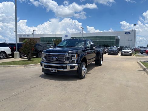 Used 2021 Ford F450 Lariat w/ Lariat Ultimate Package AWD/4WD image 26