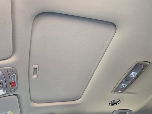 Certified 2024 Kia Telluride S w/ S Sunroof Package image 22