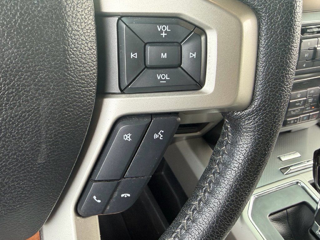Used 2015 Ford F150 Lariat AWD/4WD image 29