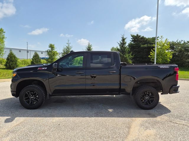 Used 2023 Chevrolet Silverado 1500 Custom Trail Boss AWD/4WD image 8