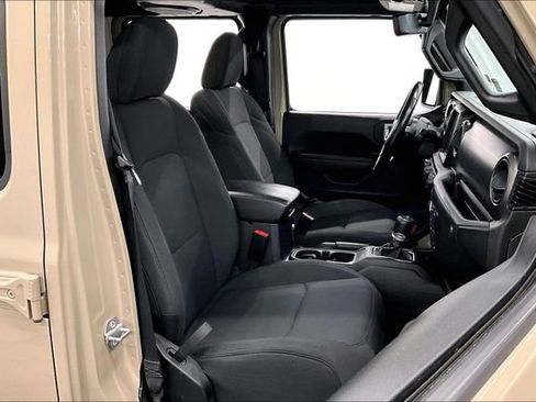 Used 2022 Jeep Gladiator Sport AWD/4WD image 8