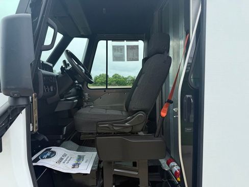 Used 2024 Chevrolet Brightdrop 600 w/ Commercial Equipment Package AWD/4WD image 9