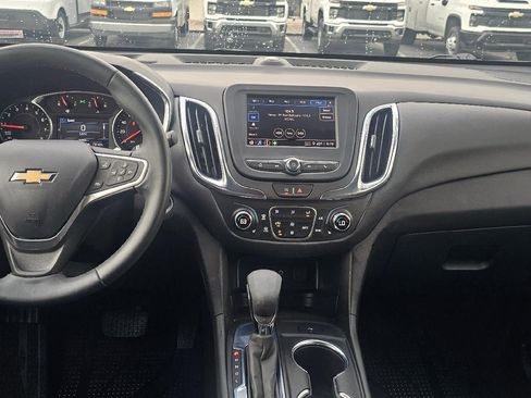 Used 2023 Chevrolet Equinox LT image 12