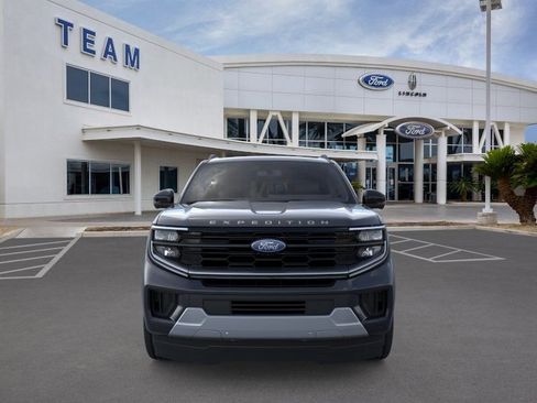 New 2026 Ford Expedition Platinum w/ Driver's Package AWD/4WD image 6