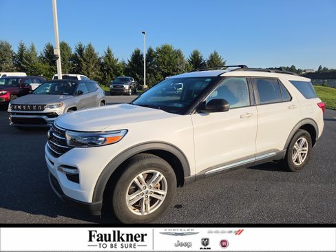 Used 2021 Ford Explorer XLT w/ Equipment Group 202A AWD/4WD image 1