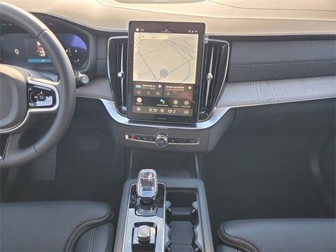 New 2026 Volvo XC90 B6 Ultra w/ Protection Package image 30