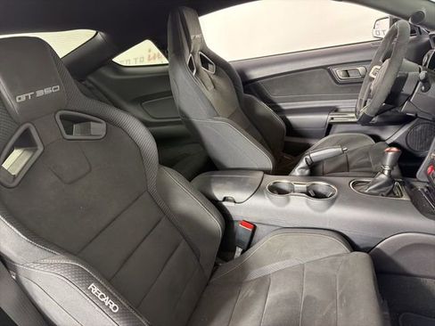 Used 2017 Ford Mustang Shelby GT350 RWD image 16