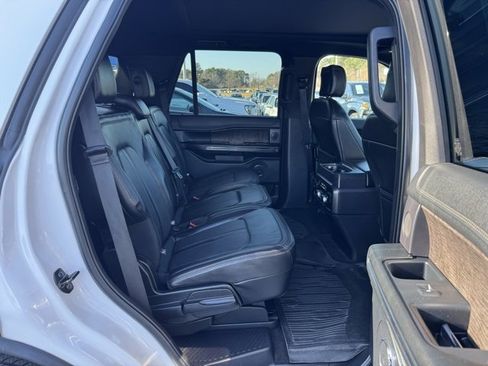 Used 2018 Ford Expedition Limited w/ Equipment Group 301A image 11