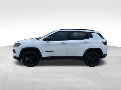 New 2026 Jeep Compass Latitude AWD/4WD image 5