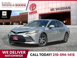 Used 2021 Toyota Camry XLE w/ Cold Weather Package FWD video 1