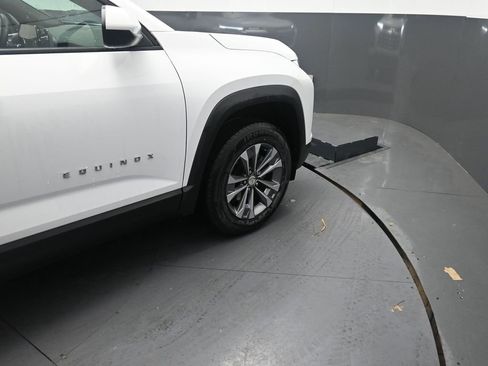 Used 2025 Chevrolet Equinox LT image 23