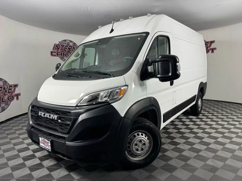 Used 2024 RAM ProMaster 2500 image 1