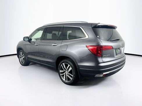Used 2017 Honda Pilot Touring image 5