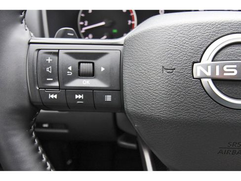 Certified 2025 Nissan Rogue SV w/ SV Premium Package image 18