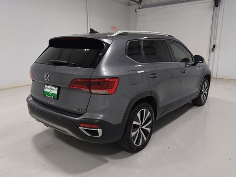 Used 2022 Volkswagen Taos SE AWD/4WD image 9
