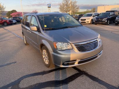 Used 2016 Chrysler Town & Country Touring