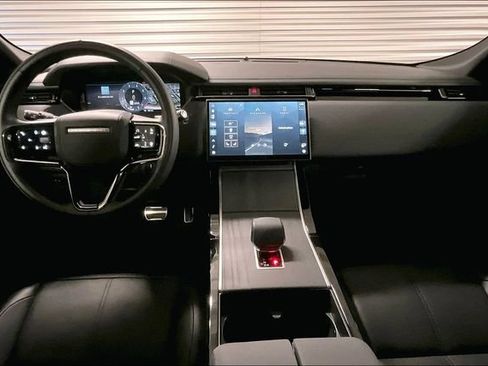 Certified 2026 Land Rover Range Rover Velar Dynamic SE AWD/4WD image 18