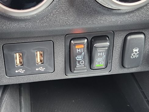 New 2025 Mitsubishi Outlander Sport AWD image 17