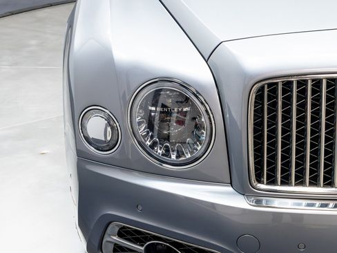 Used 2017 Bentley Mulsanne Speed image 62