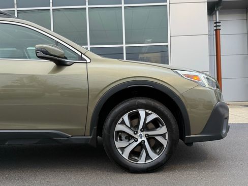 Used 2021 Subaru Outback Limited image 12