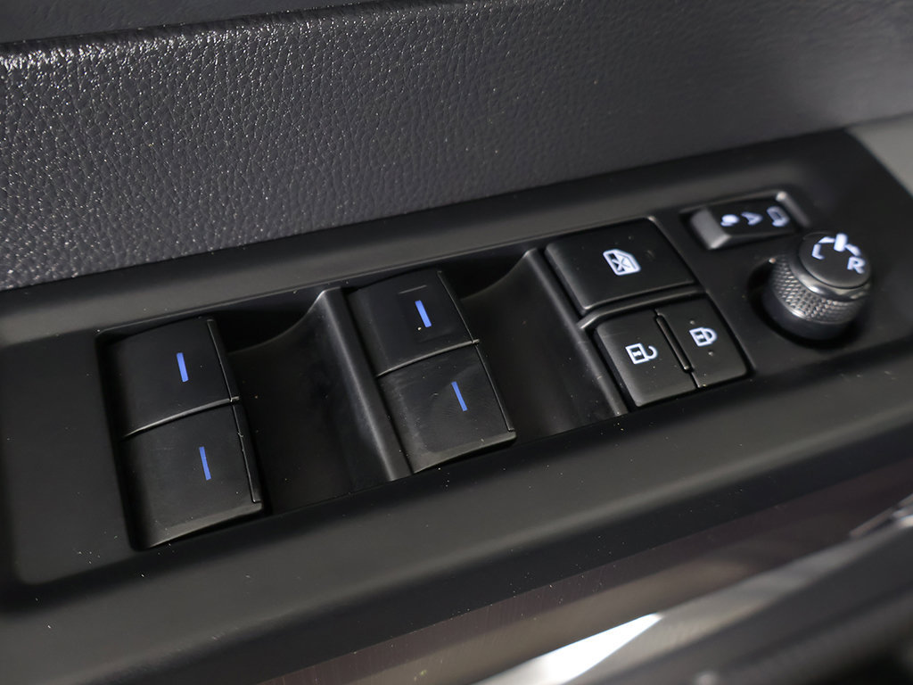 Used 2022 Toyota Tundra Platinum AWD/4WD image 41