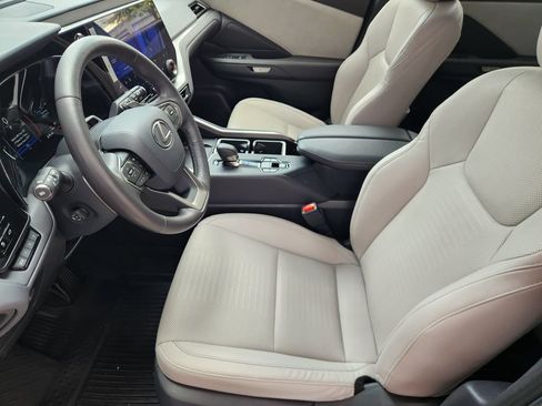 Used 2025 Lexus TX 350 AWD w/ Technology Package image 13