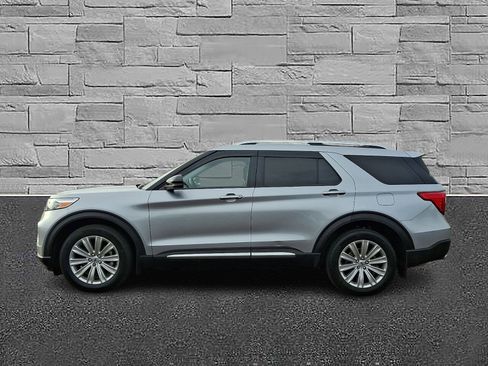 Certified 2023 Ford Explorer Limited w/ Limited Technology Package AWD/4WD image 6