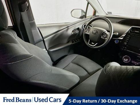 Used 2022 Toyota Prius Prime LE image 32