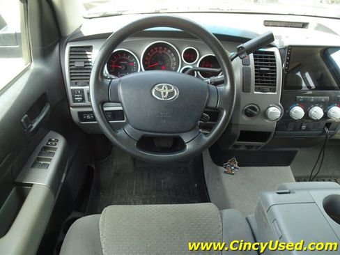Used 2011 Toyota Tundra 4x4 Double Cab w/ Tow Pkg image 10
