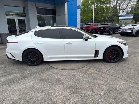 Used 2018 Kia Stinger GT2 AWD/4WD image 9