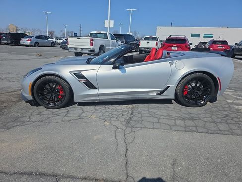 Used 2019 Chevrolet Corvette Grand Sport RWD image 44