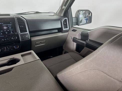 Used 2016 Ford F150 XLT w/ Equipment Group 302A Luxury image 23