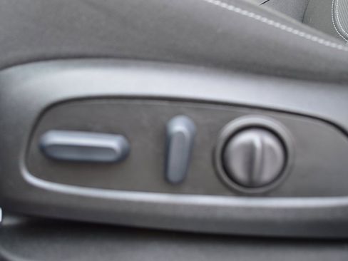 Used 2025 Chevrolet Blazer LT w/ Driver Confidence Package image 47