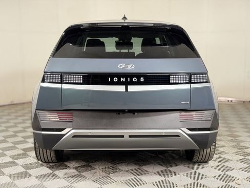 Used 2024 Hyundai Ioniq 5 SEL image 5