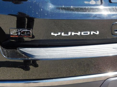 Used 2021 GMC Yukon XL AT4 w/ AT4 Premium Plus Package AWD/4WD image 51